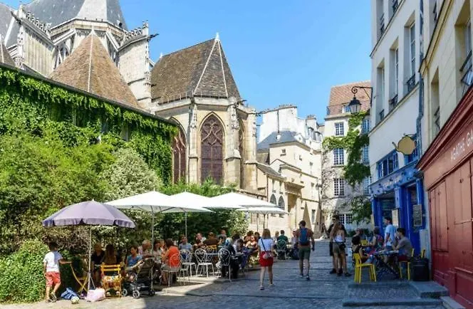 Parisian Style Appartment Private Room With Shared Bathroom Near Bastille And Gare De Lyon